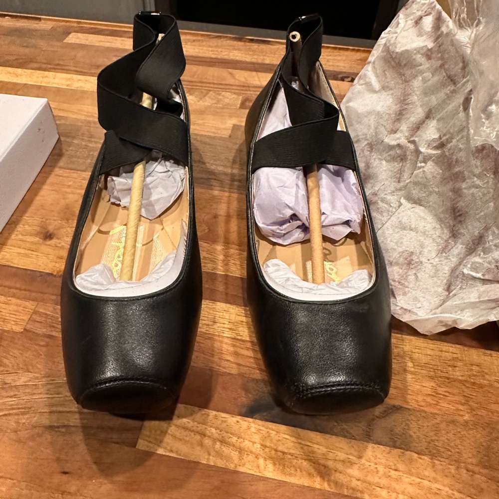 Jessica Simpson Mandalaye Macey Ballet Flats. Black. Size 7 1/2 euro 37